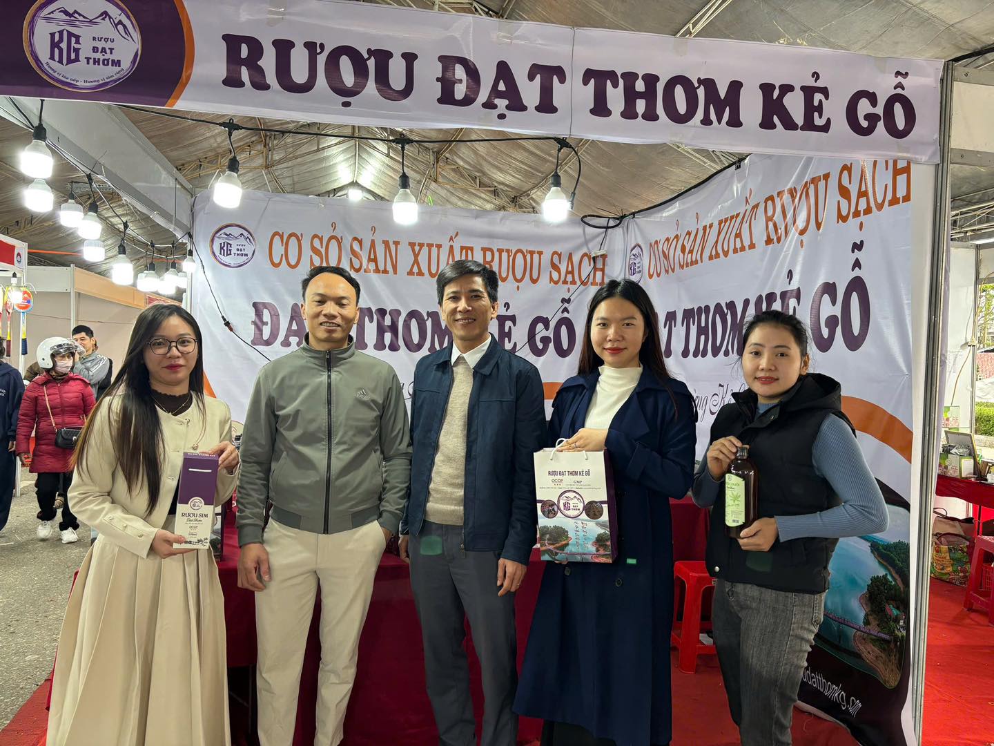 GIAN HÀNG XÃ CẨM DUỆ TẠI HỘI CHỢ CÔNG THƯƠNG BẮC TRUNG BỘ – HÀ TĨNH 2025