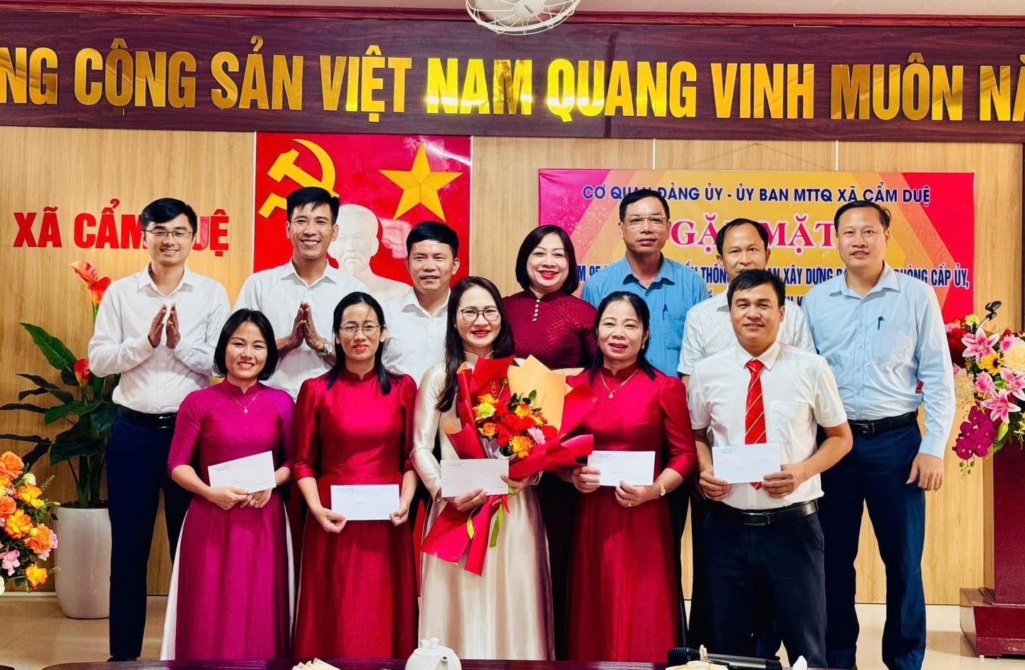 XÃ CẨM DUỆ GẶP MẶT KỶ NIỆM 95 NĂM NGÀY TRUYỀN THỐNG CÁC BAN XÂY DỰNG ĐẢNG, VĂN PHÒNG CẤP ỦY; 77 NĂM NGÀY TRUYỀN THỐNG NGÀNH KIỂM TRA CỦA ĐẢNG, 95 NĂM NGÀY THÀNH LẬP HỘI NÔNG DÂN VÀ HỘI LIÊN HIỆP PHỤ NỮ VIỆT NAM