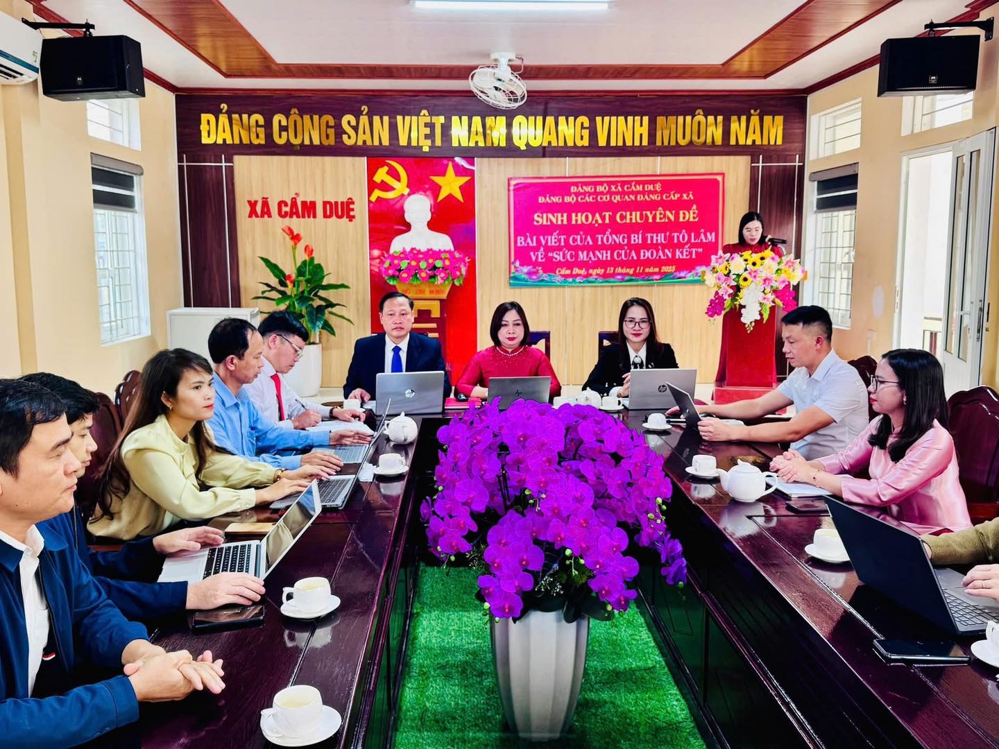 ĐẢNG BỘ CÁC CƠ QUAN ĐẢNG CẤP XÃ CẨM DUỆ SINH HOẠT CHUYÊN ĐỀ BÀI VIẾT CỦA TỔNG BÍ THƯ TÔ LÂM: “SỨC MẠNH CỦA ĐOÀN KẾT”