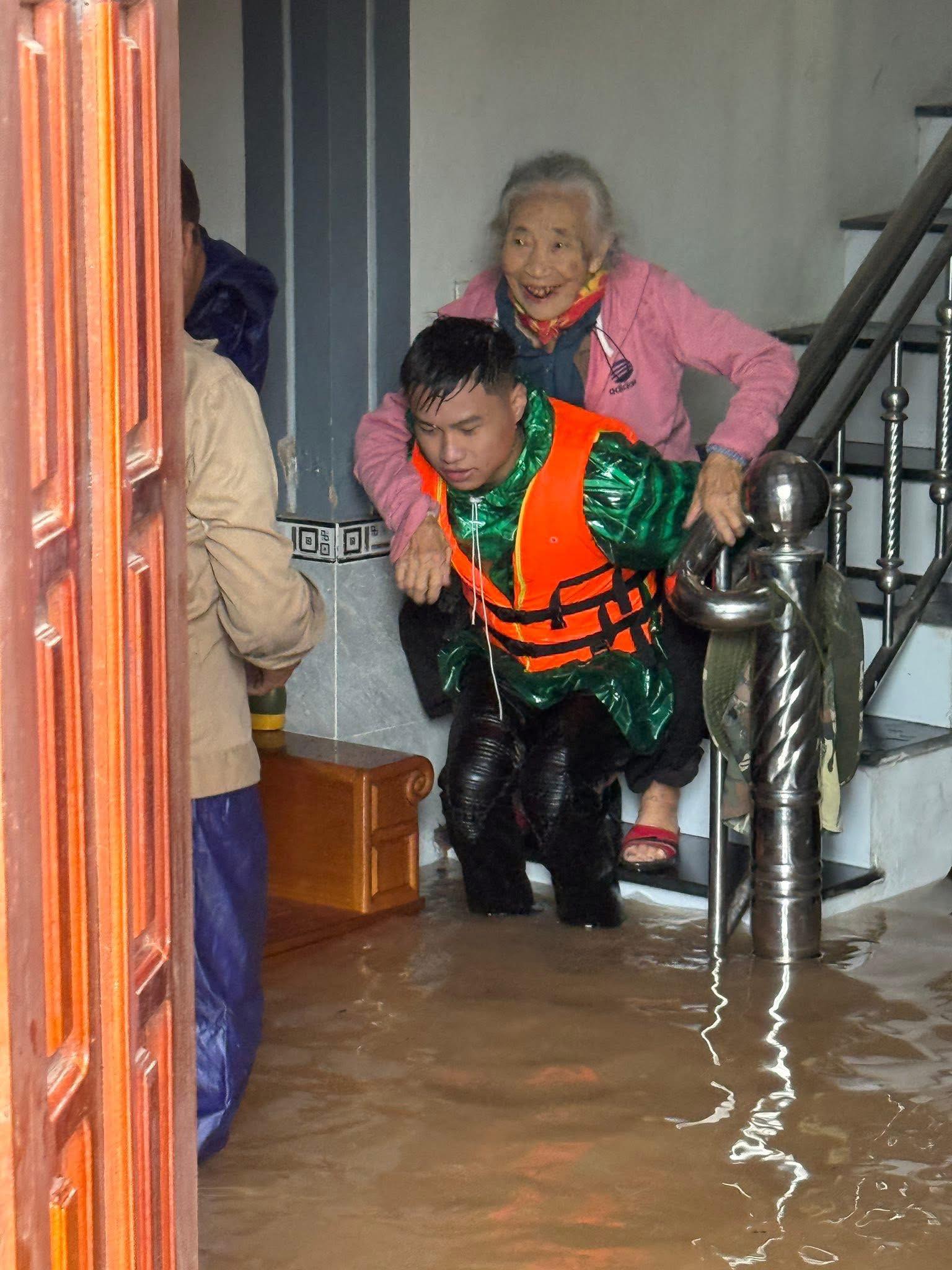 Xã Cẩm Duệ gửi lời cảm ơn sự quan tâm, hỗ trợ của các cấp, các ngành và các tổ chức, cá nhân trong công tác phòng, chống lũ lụt.