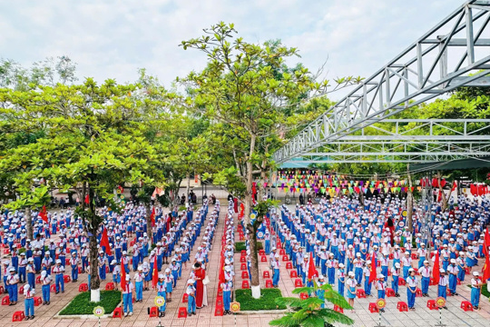 CÁC TRƯỜNG HỌC XÃ CẨM DUỆ RỘN RÃ TIẾNG TRỐNG TRƯỜNG, KHỞI ĐẦU NĂM HỌC MỚI ĐẦY KỲ VỌNG